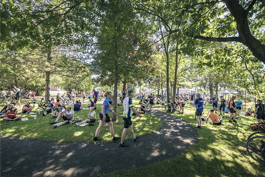 velo quebec le grand tour